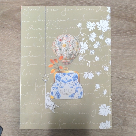 Daphine's Diary Magazine - Picture 4 of 4